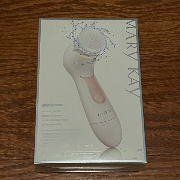 Mary Kay Other - Mary Kay Skinvigorate Brush